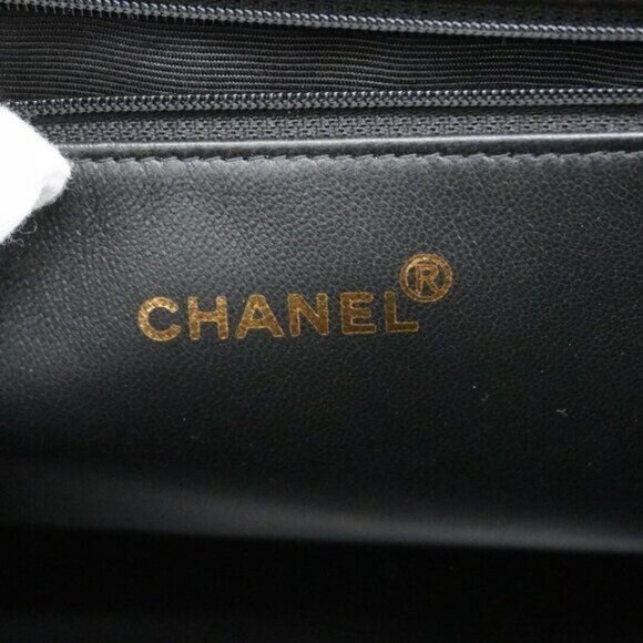 CHANEL CC Patent Shopping Tote Quilted Chain Shoulder Bag Gold Purse - Picture 9 of 16